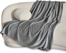 This fleece throw blanket from Amazon is one of the high school graduation gifts to buy.