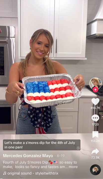 This TikToker is sharing a Fourth of July s'mores dip recipe for a July 4 party. 